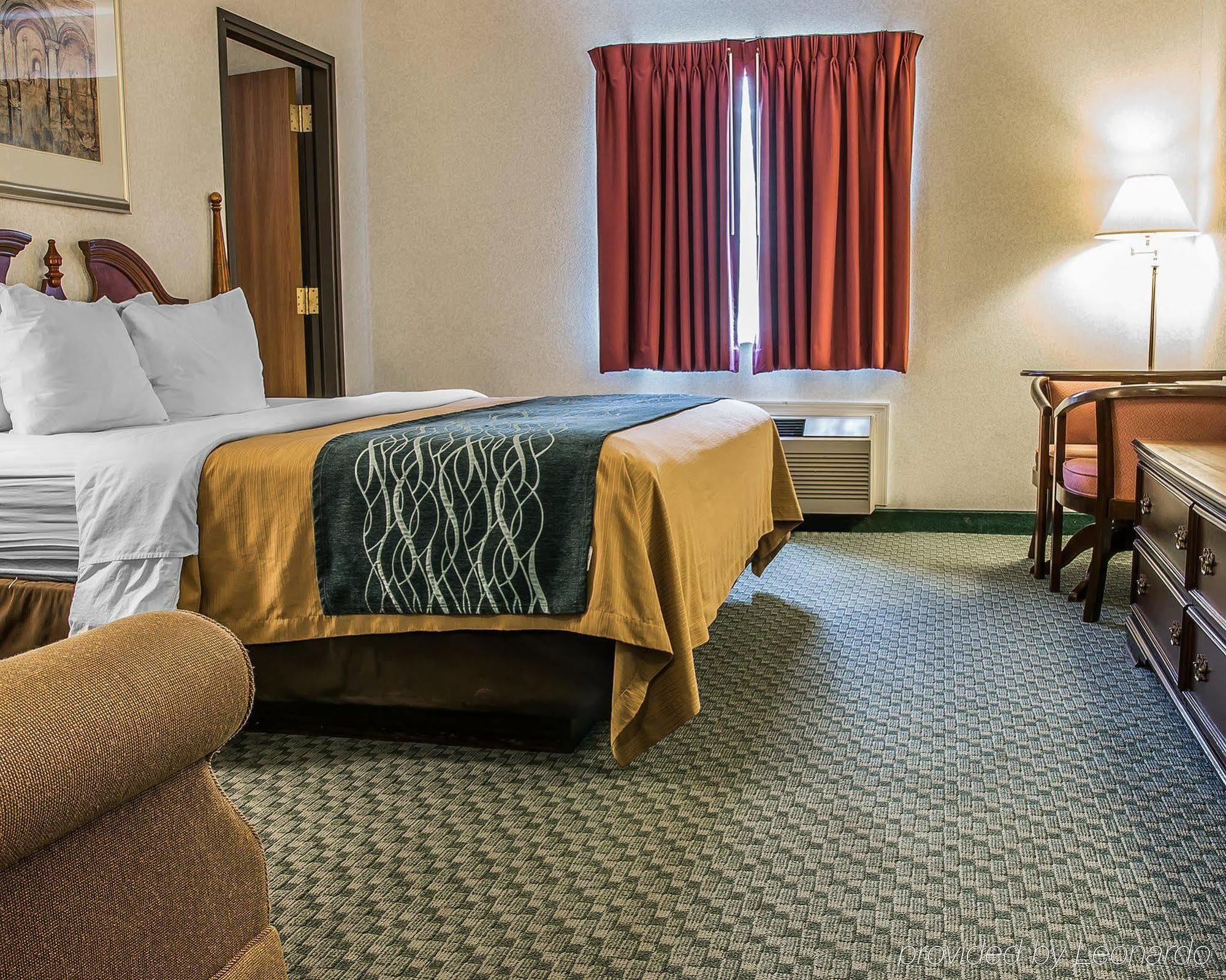 Dunes Express Inn And Suites Hart Екстер'єр фото