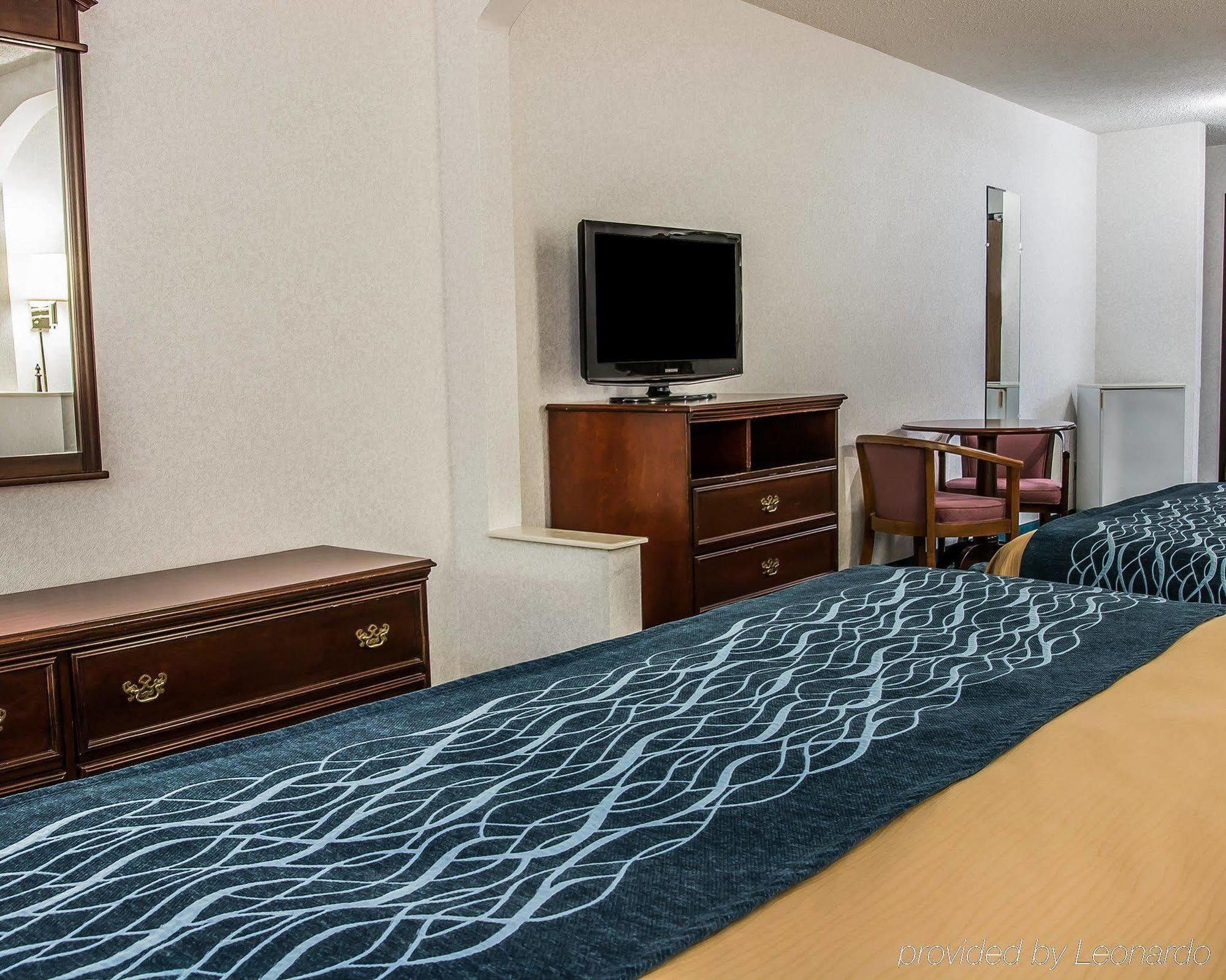 Dunes Express Inn And Suites Hart Екстер'єр фото