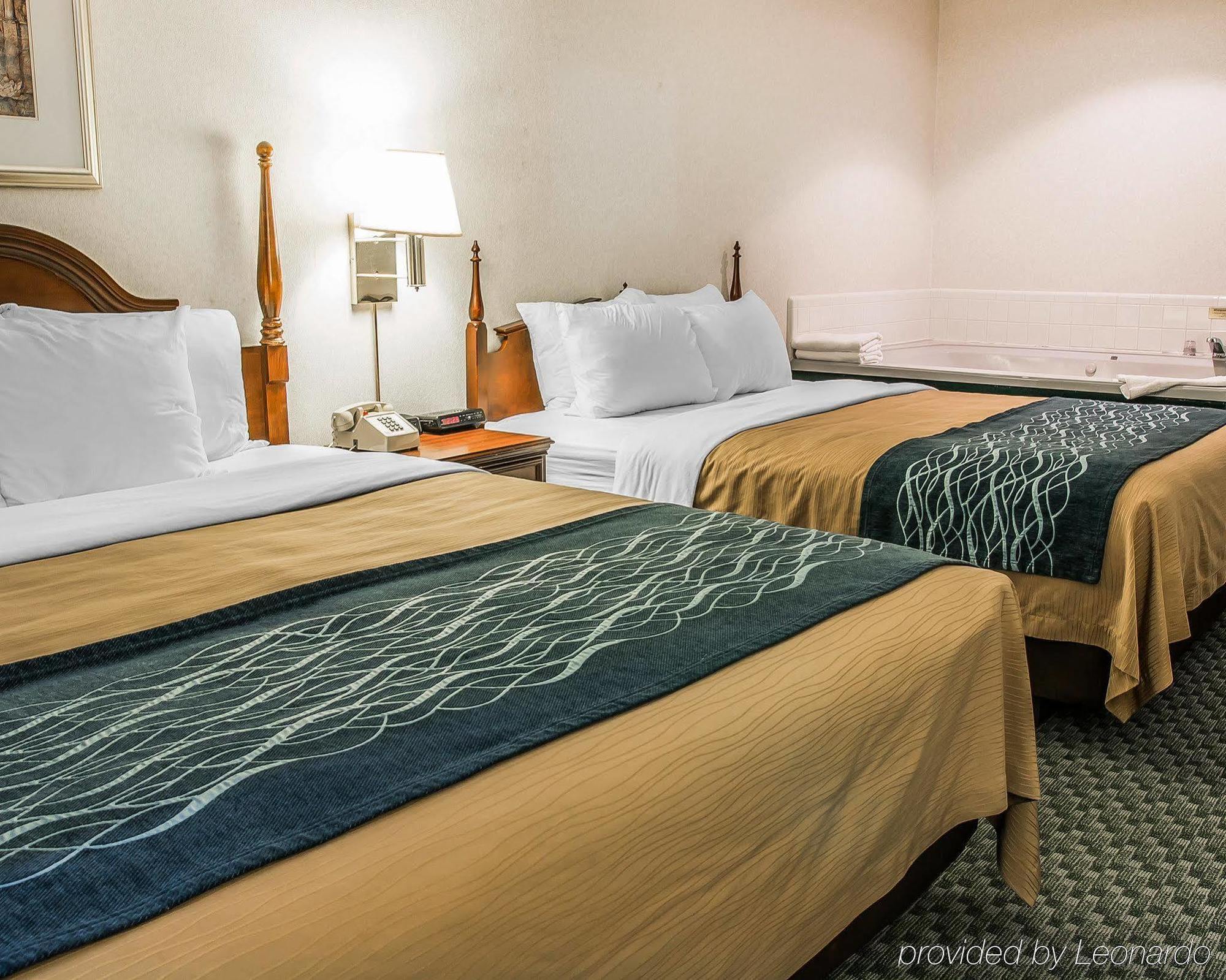 Dunes Express Inn And Suites Hart Екстер'єр фото