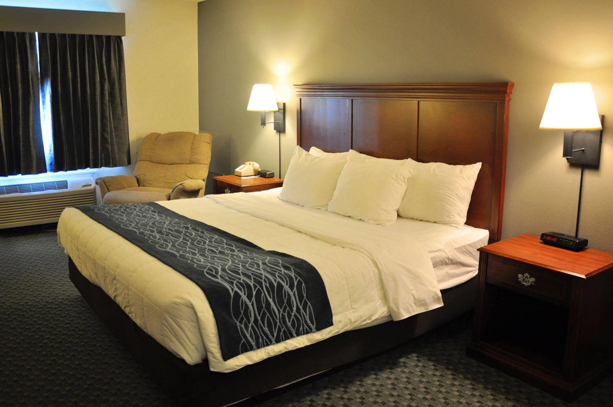 Dunes Express Inn And Suites Hart Екстер'єр фото