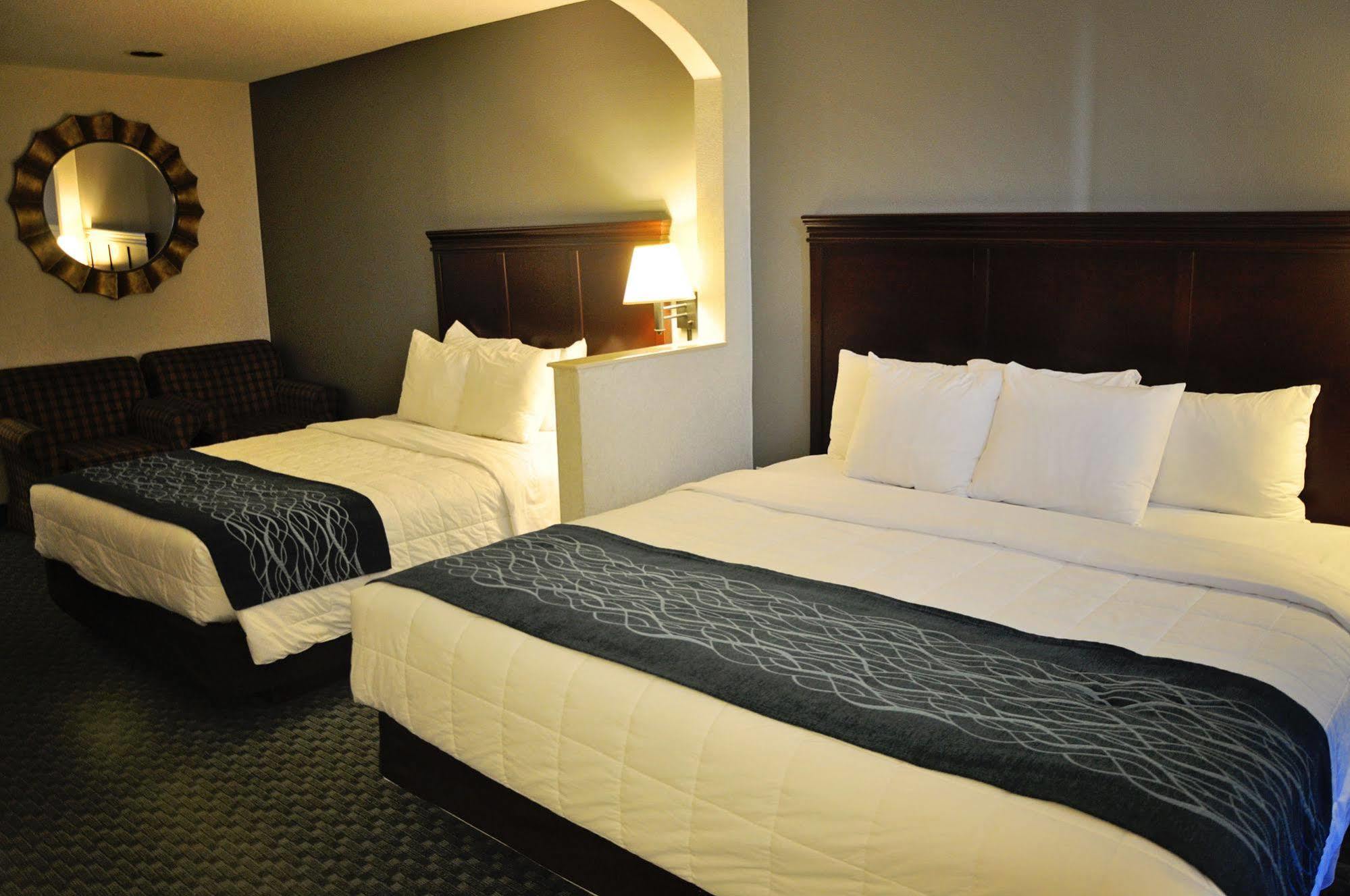 Dunes Express Inn And Suites Hart Екстер'єр фото