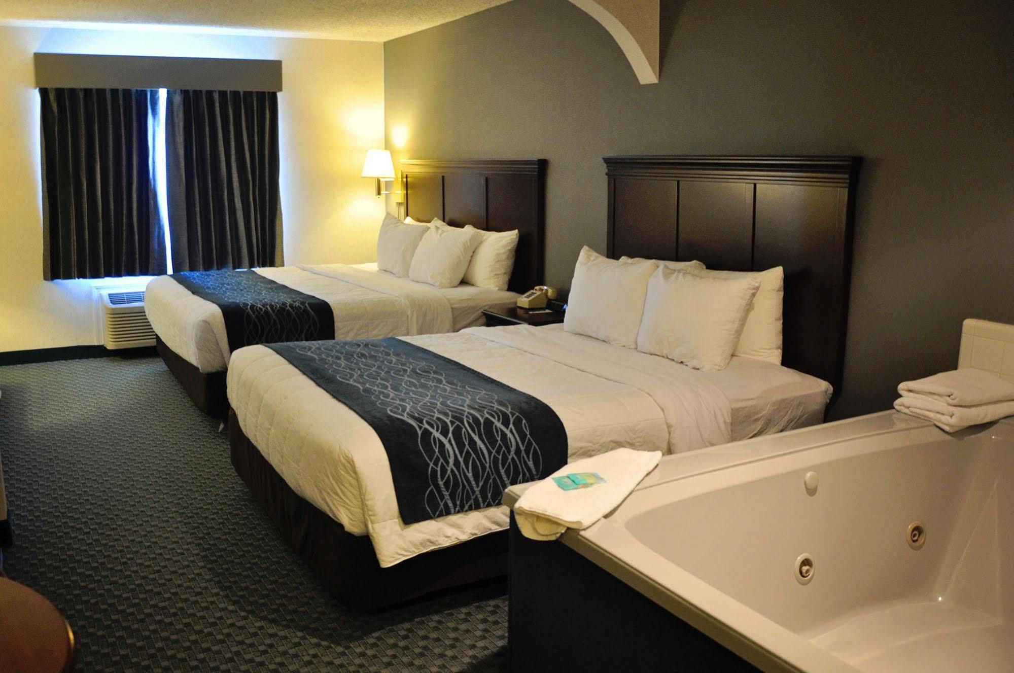 Dunes Express Inn And Suites Hart Екстер'єр фото